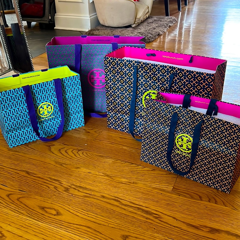 A set of Tory burch shopping bags 2 medium 2 small